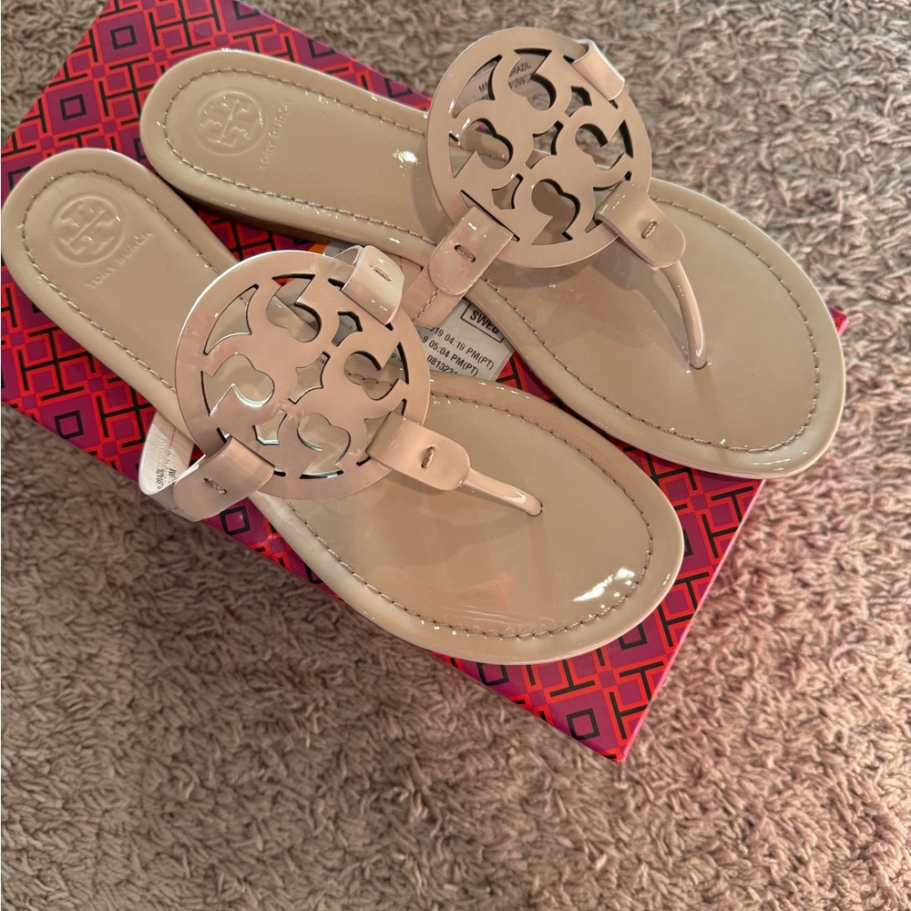 Tori Burch Miller seashell pink size 9